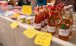 Liköre und weiteres selbstgemachtes am Christkindlmarkt