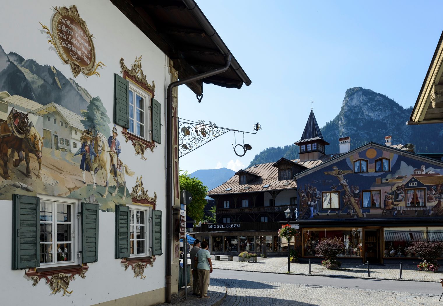 Ortszentrum von Oberammergau mit Lüftlmalereien